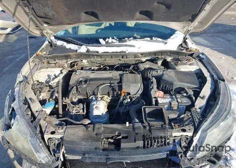 2015 Honda Accord Lx z USA, uszkodzony, nr VIN 1HGCR2F30FA043869